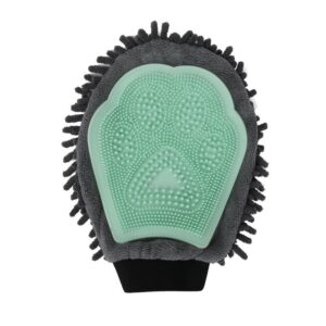 Guanto in ciniglia grigio scuro con cuscinetto verde a forma di zampa su sfondo bianco